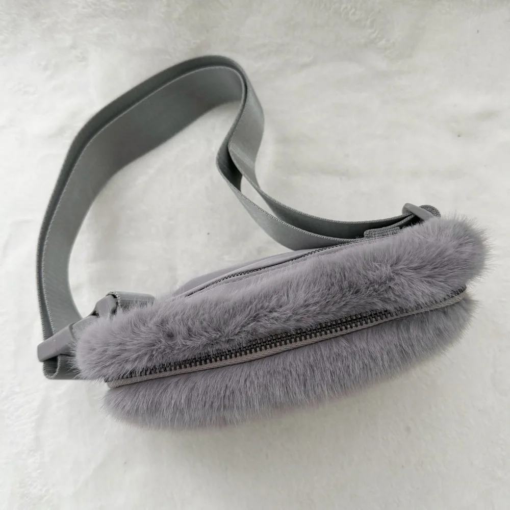 The Cashmere Project FAUX FUR Fuzzy Belt Bag Fanny Pack Gray Siper Soft NEW